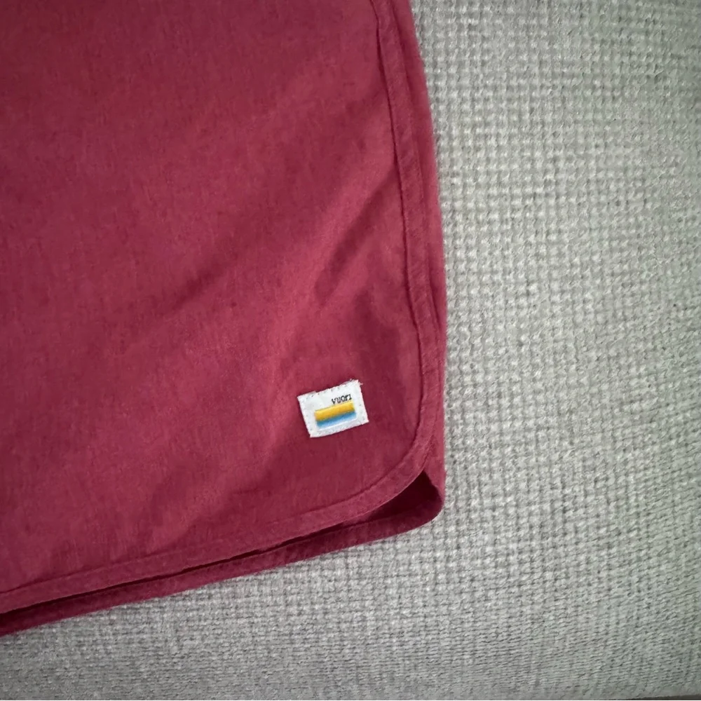 Vuori Men's Drawstring Red Casual Shorts small - Picture 2 of 7